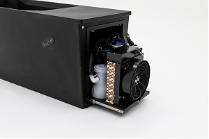 Könnyen hozzáférhető hűtőberendezés - A Chill Tubs Lite hűtőrendszer kihúzható sínekkel könnyen hozzáférhető, így a szűrőcsere és a karbantartás gyerekjáték.